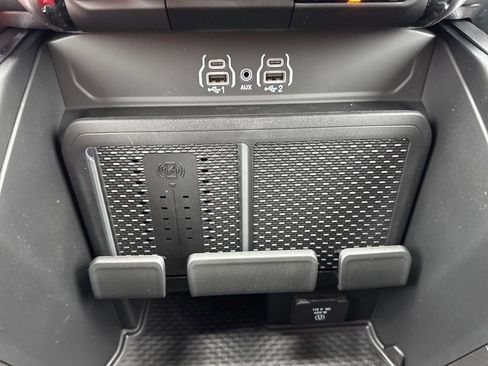 New 2026 RAM 1500 4x4 Crew Cab image 17