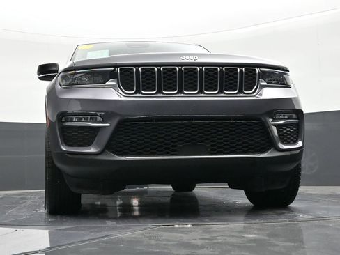 Used 2022 Jeep Grand Cherokee Limited AWD/4WD image 28
