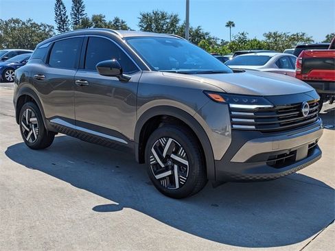 New 2026 Nissan Kicks SV image 2