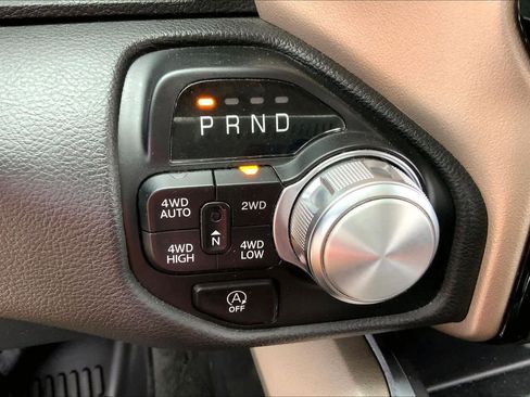 Used 2021 RAM 1500 Laramie image 34