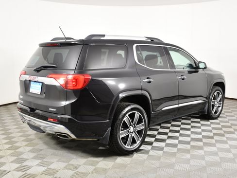 Used 2017 GMC Acadia Denali w/ Technology Package AWD/4WD image 6