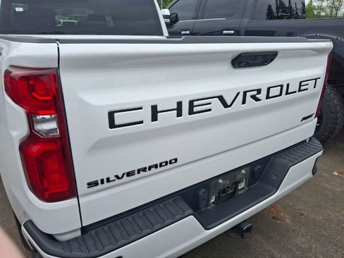 Used 2023 Chevrolet Silverado 1500 RST w/ LPO, Dark Essentials Package AWD/4WD image 9