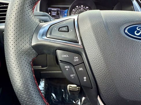 Certified 2024 Ford Edge ST-Line image 25