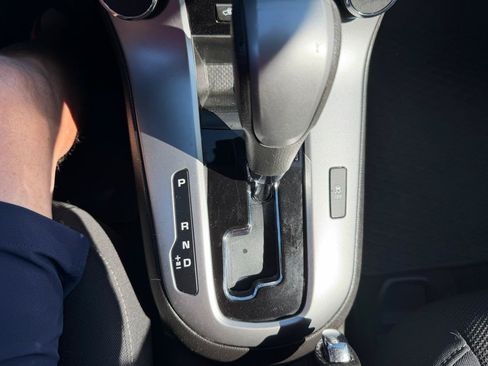 Used 2016 Chevrolet Cruze LT FWD image 14
