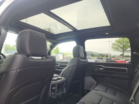 New 2026 RAM 1500 Laramie AWD/4WD image 17