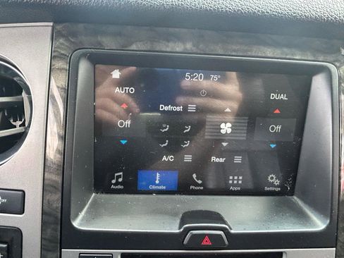 Used 2016 Ford Expedition Limited AWD/4WD image 24