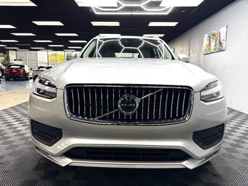 Used 2020 Volvo XC90 T5 Momentum w/ Protection Package Premier image 4