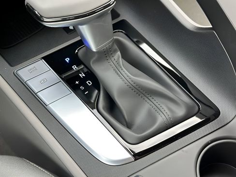 New 2025 Hyundai Elantra Sport image 12