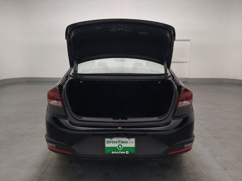 Used 2019 Hyundai Elantra SE w/ Winter Weather Package FWD image 29