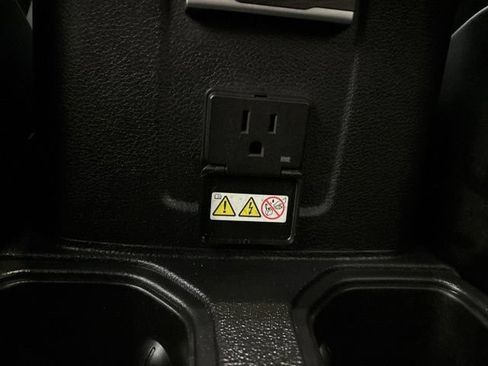 Used 2019 Jeep Wrangler Unlimited Rubicon w/ LED Lighting Group AWD/4WD image 42
