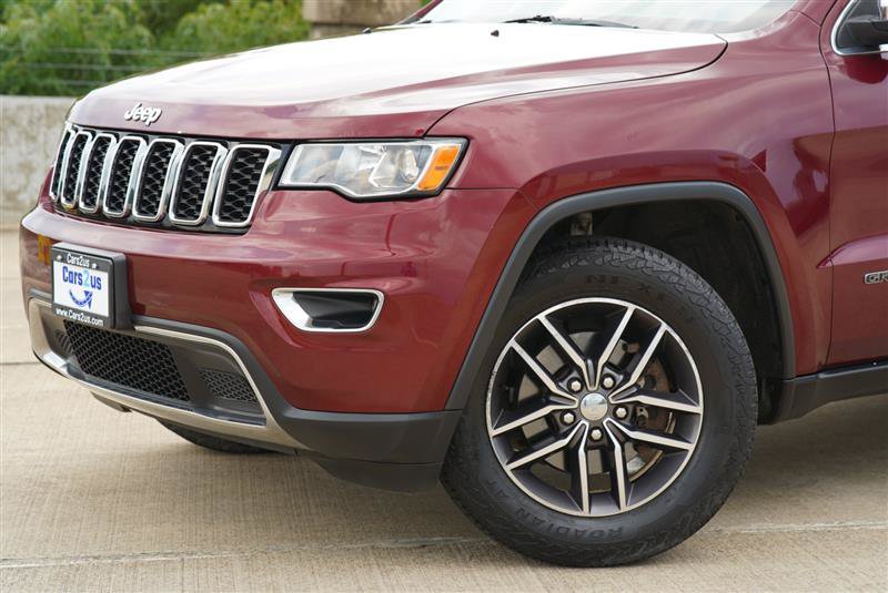 Used 2018 Jeep Grand Cherokee Limited AWD/4WD image 9