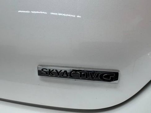 Used 2021 MAZDA MAZDA3 s FWD image 30