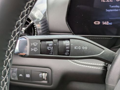 New 2025 Chevrolet Blazer EV LT image 29