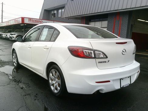 Used 2012 MAZDA MAZDA3 i Sport image 3