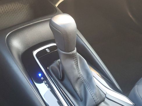 Used 2024 Toyota Corolla LE image 28