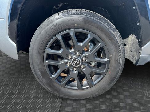 Used 2023 Toyota Tundra Platinum image 14