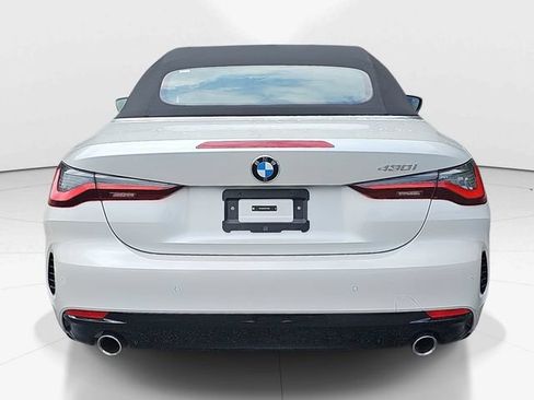 Used 2025 BMW 430i Convertible w/ Premium Package RWD image 4
