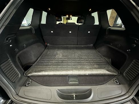 Used 2015 Jeep Grand Cherokee Laredo w/ Quick Order Package 23E AWD/4WD image 17