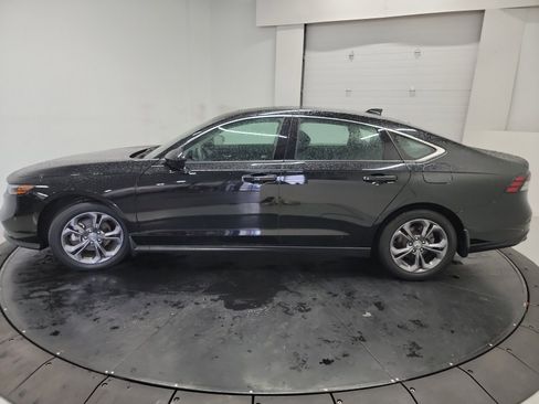Used 2023 Honda Accord EX image 5