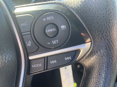 Used 2023 Toyota Camry LE image 17