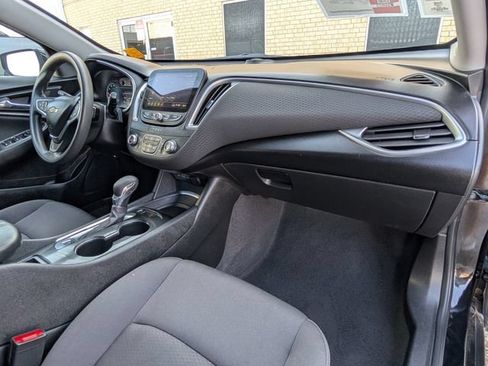 Used 2024 Chevrolet Malibu LT FWD image 21