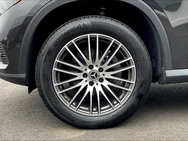 Certified 2023 Mercedes-Benz GLC 300 4MATIC image 36
