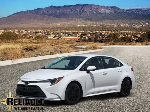Used 2024 Toyota Corolla LE FWD image 1