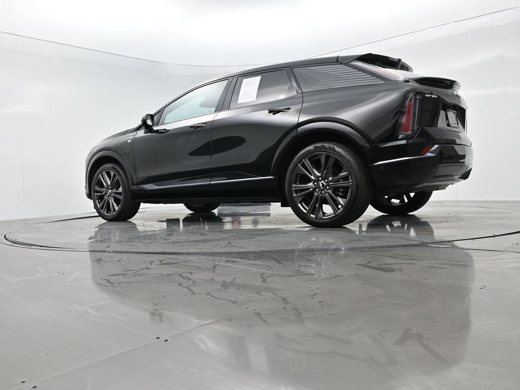 Certified 2025 Cadillac Optiq Sport 2 AWD/4WD image 51