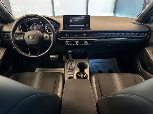 Used 2022 Honda Civic Sport image 9