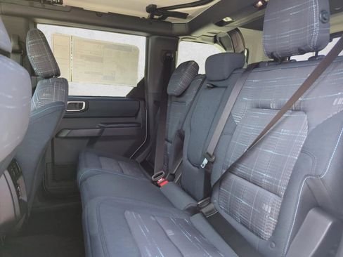 New 2026 Ford Bronco Heritage Edition AWD/4WD image 18