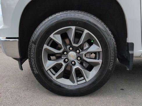 Used 2023 Chevrolet Silverado 1500 LT AWD/4WD image 35
