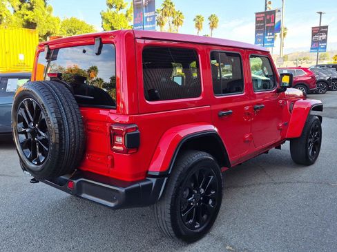 Certified 2025 Jeep Wrangler Unlimited Sahara w/ Safety Group AWD/4WD image 7