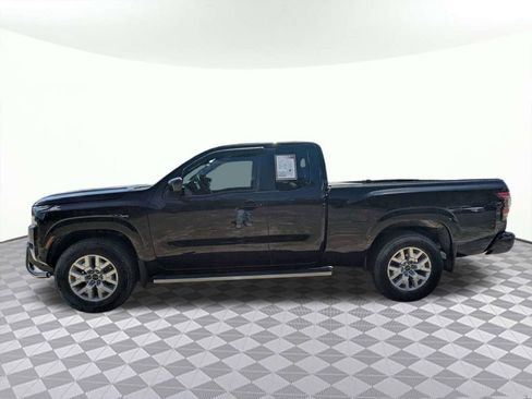 Used 2022 Nissan Frontier SV RWD image 6