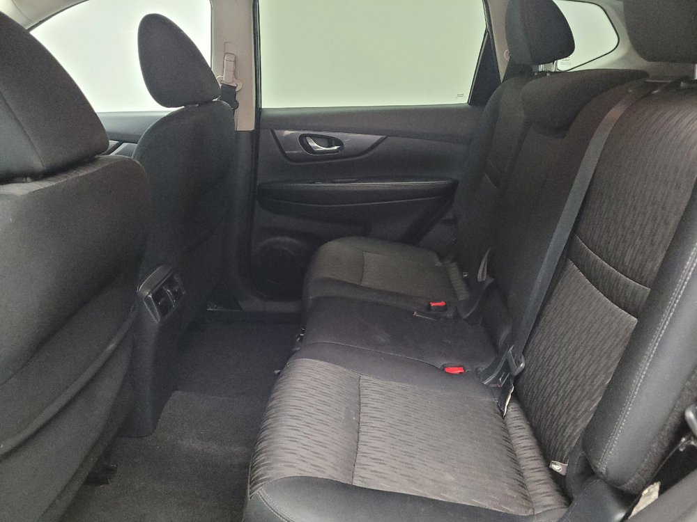 Used 2018 Nissan Rogue SV FWD image 18