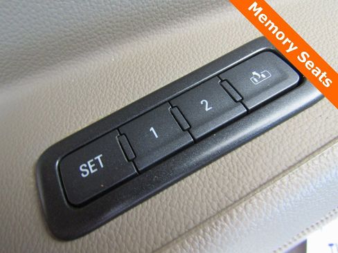 Used 2018 Chevrolet Tahoe Premier image 6