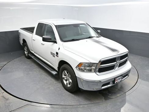 Used 2019 RAM 1500 Classic SLT image 34