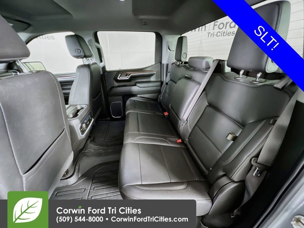 Used 2023 GMC Sierra 1500 SLT w/ SLT Convenience Package AWD/4WD image 27