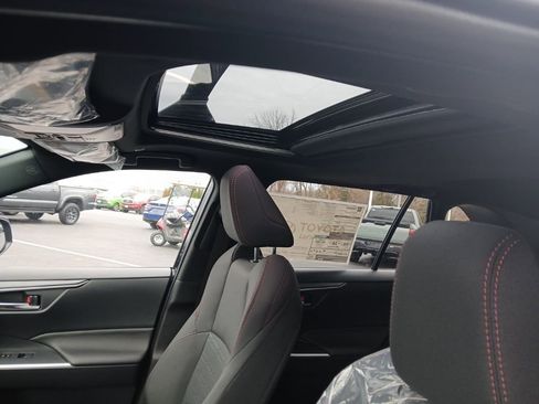 New 2025 Toyota RAV4 SE image 8