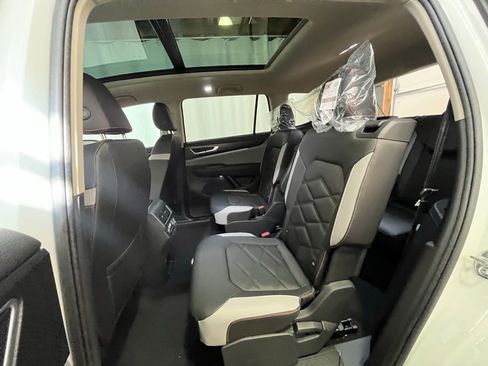 New 2026 Volkswagen Atlas Peak Edition AWD/4WD image 22