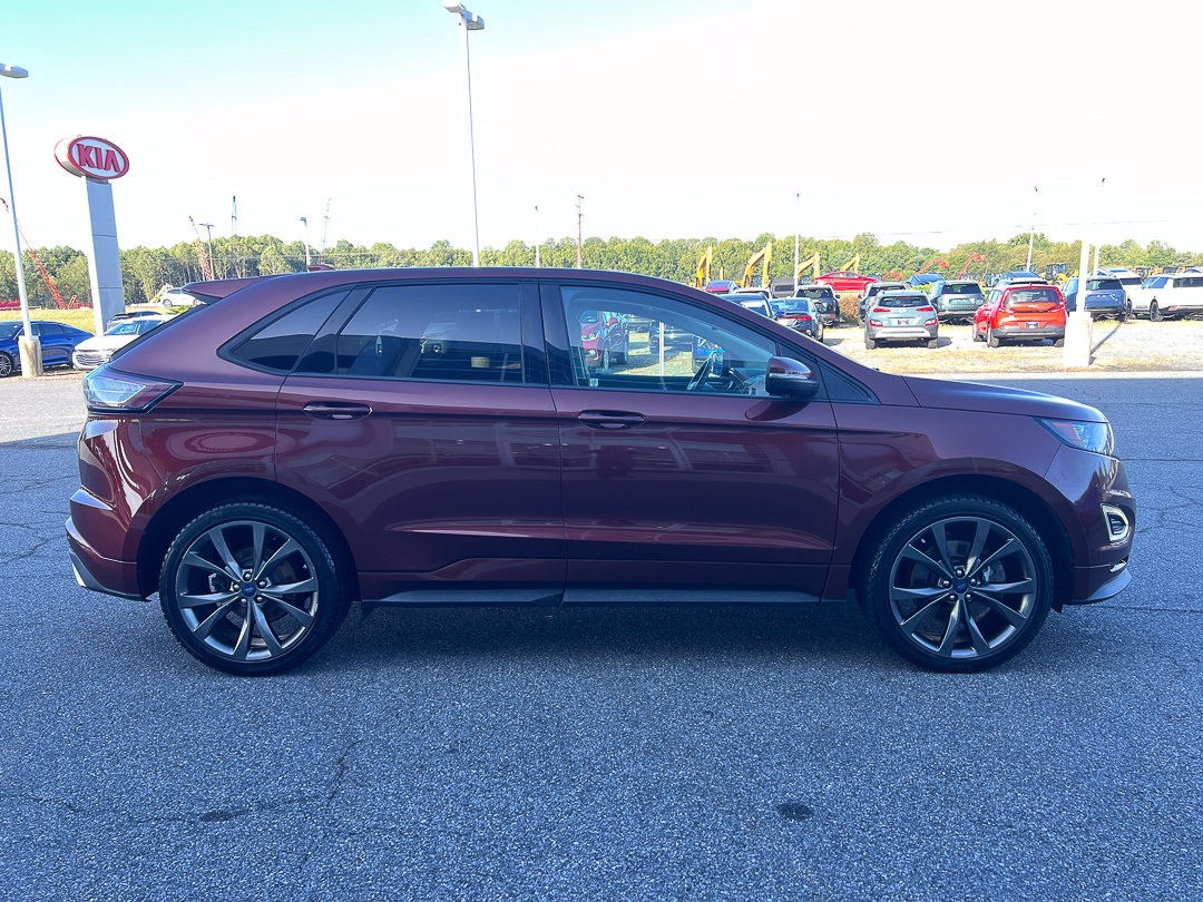 Used 2016 Ford Edge Sport w/ Cold Weather Package AWD/4WD image 12