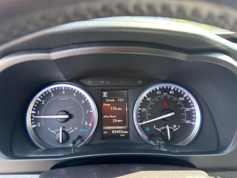 Used 2019 Toyota Highlander XLE AWD/4WD image 11