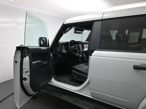 New 2026 Ford Bronco Outer Banks AWD/4WD image 8