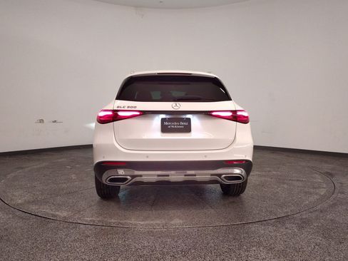 Used 2026 Mercedes-Benz GLC 300 image 10