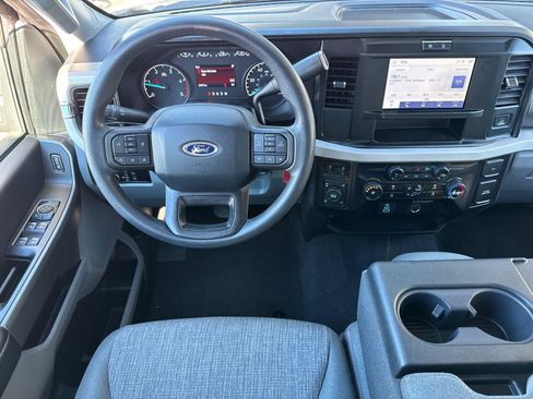 Certified 2025 Ford F250 XLT w/ FX4 Off-Road Package image 22
