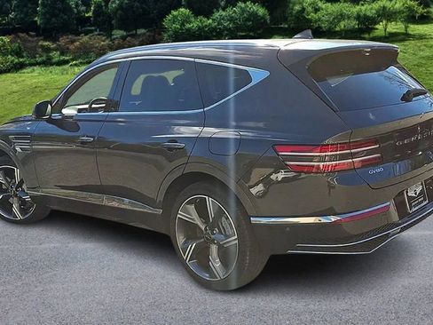 Used 2025 Genesis GV80 3.5T Prestige image 6