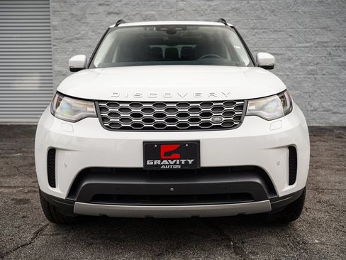 Used 2023 Land Rover Discovery S image 5