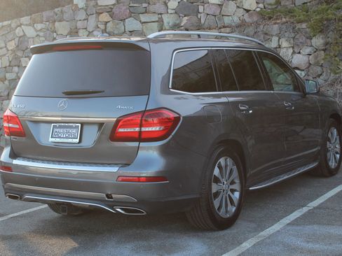 Used 2017 Mercedes-Benz GLS 450 4MATIC image 9