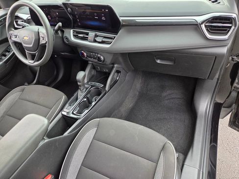 Used 2024 Chevrolet TrailBlazer LS image 16