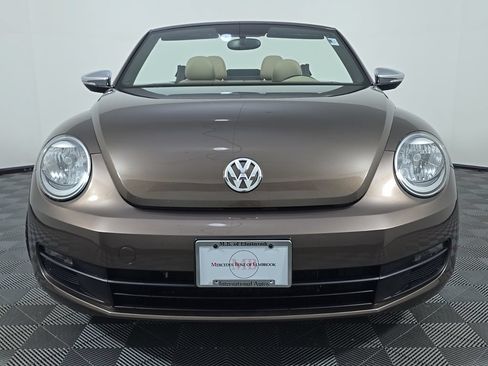 Used 2013 Volkswagen Beetle 2.5 70's Edition FWD image 10