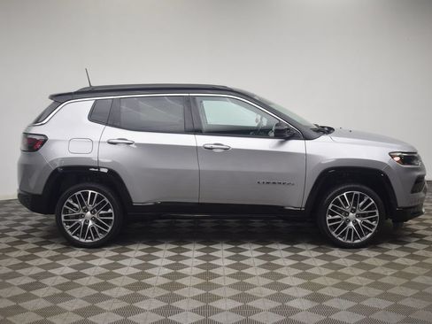 Used 2022 Jeep Compass Limited w/ Elite Group AWD/4WD image 15